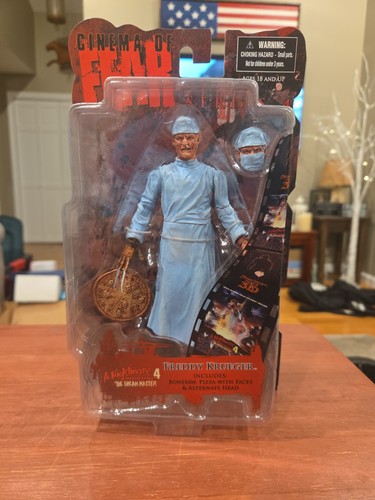 Mezco cinema fear - cinema, of