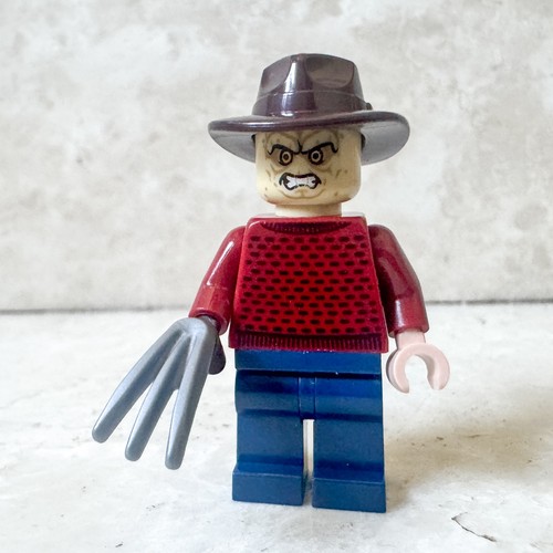 Lego town city freddy - town,